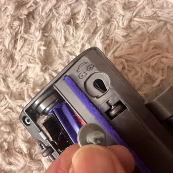 Dyson Süpürge Vida Kırığı Garantide Değerlendirilemedi Ve Yüksek Ücret İstendi