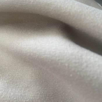 Penti Ürünlerinde Tüylenme Sorunu Ve Mağaza İletişim Eksikliği