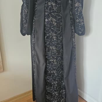 Geç Teslimat Ve Hatalı Dantel Elbise İçin Tam İade Talebi