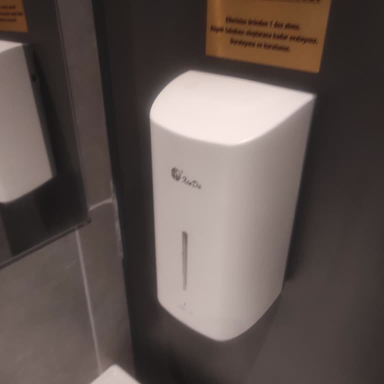 Burger King Atakum’da Sabunluk Çalışmıyor, Hijyen Tehlikeye Düşüyor