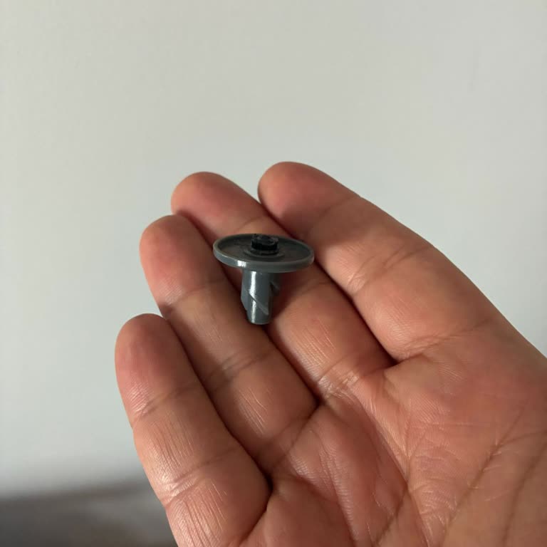 Philips Aquatrio Süpürgenin Fırça Bağlantısının Aniden Koptuğu Ve Garanti Değişim İsteği