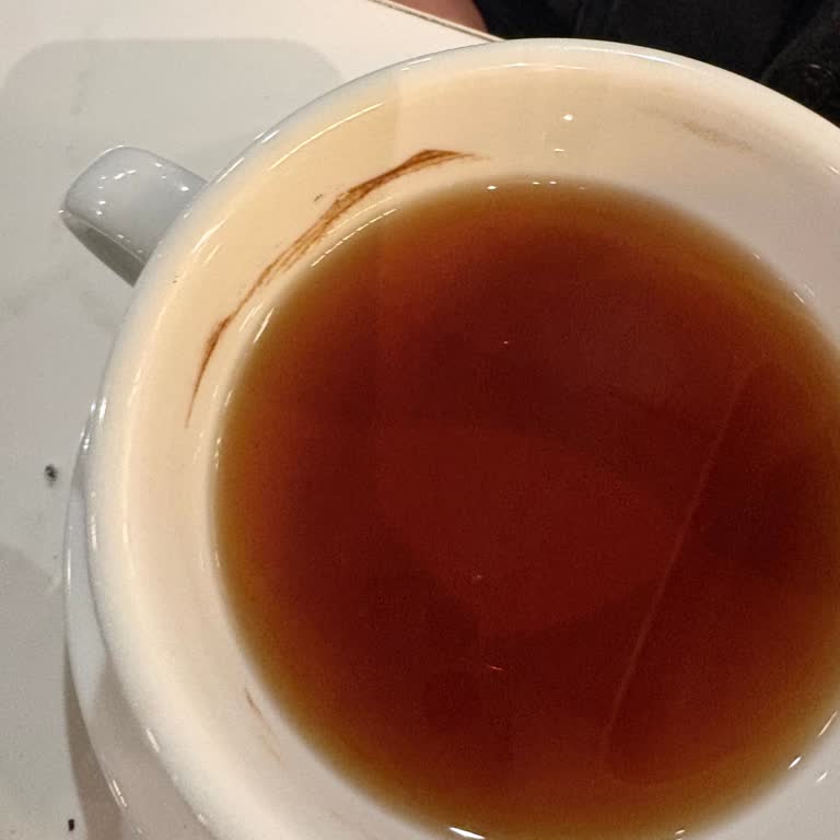 David People Cafe’de Kirli Bardaklar Ve Hijyen Eksikliği