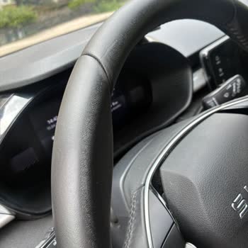 Skoda Fabia Direksiyon Simidindeki Soyulma Ve Garanti Kapsamında Haksız Reddi