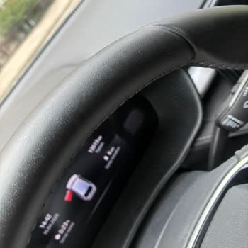 Skoda Fabia Direksiyon Simidindeki Soyulma Ve Garanti Kapsamında Haksız Reddi