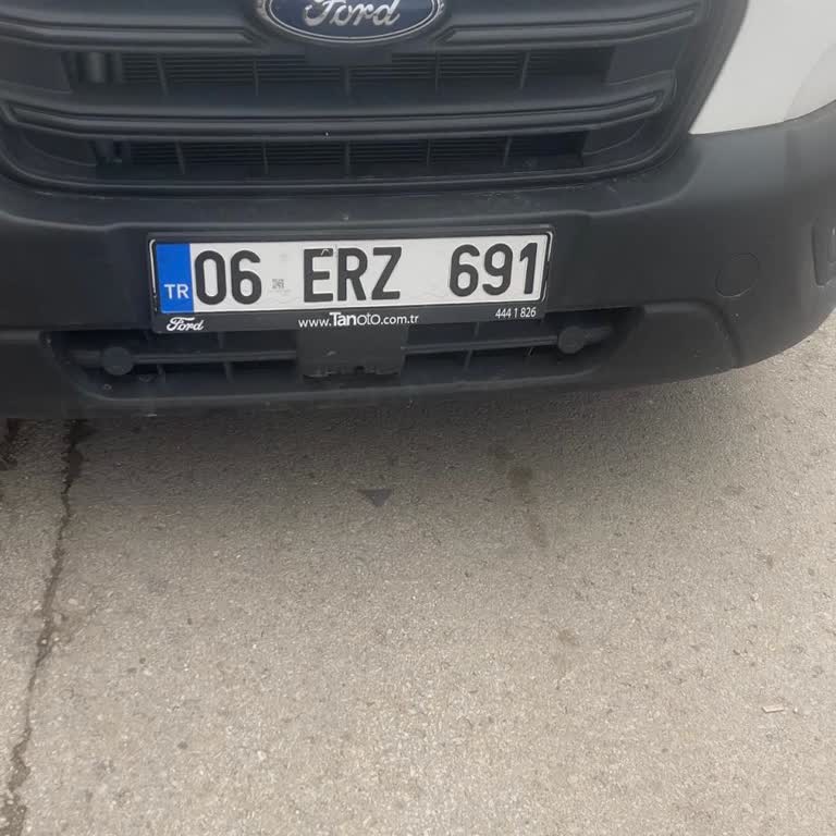 Otobüs Durağını İşgal Eden Vestel Nakliye Aracının Saygısız Davranışı