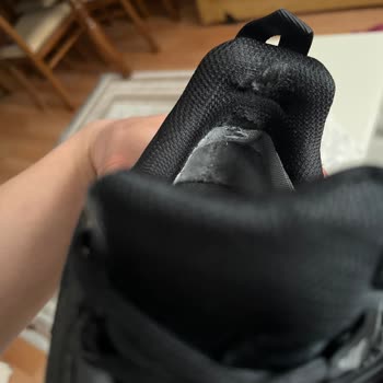 Adidas Ayakkabısında 15 Gün Sonra Dil Deformasyonu Ve Reddedilen İade Talebi