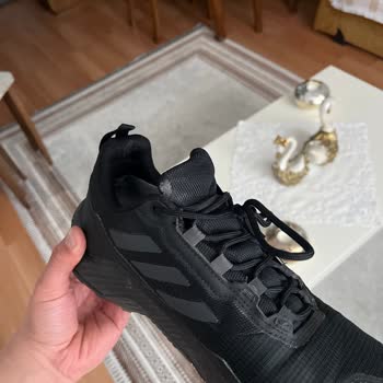 Adidas Ayakkabısında 15 Gün Sonra Dil Deformasyonu Ve Reddedilen İade Talebi