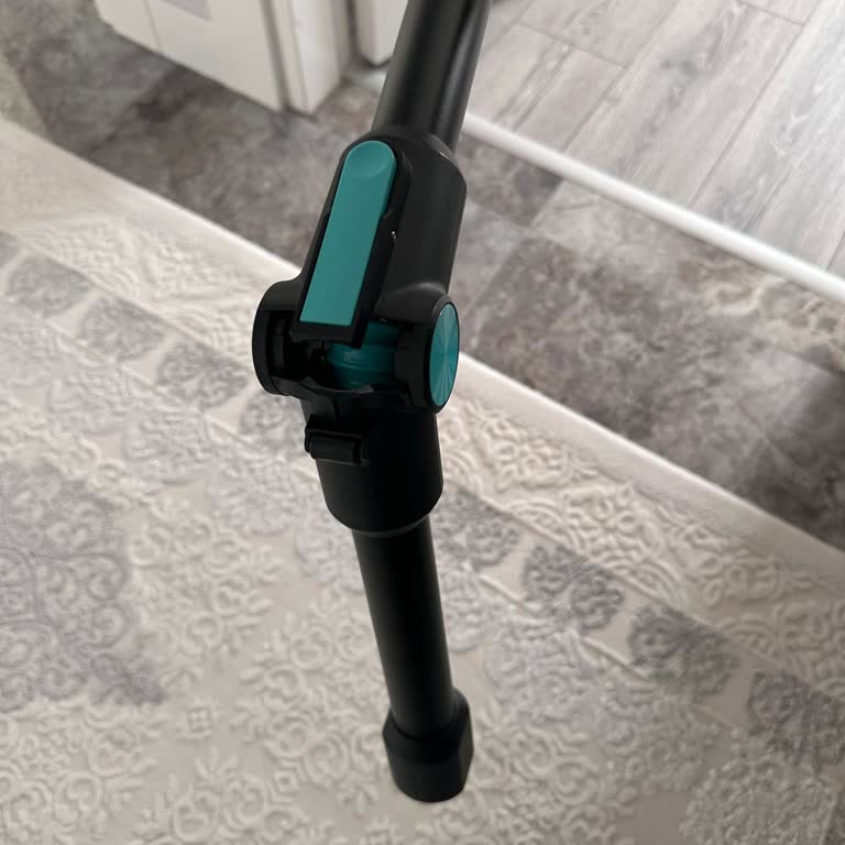 Fakir Şarjlı Süpürge Borusunun Çabuk Kırılması Ve Garanti Kapsamında Haksız Ücretlendirme