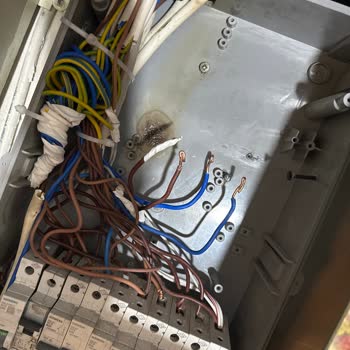 Elektrik Arızası İşyerimi Kapattı Boğaziçi Elektrik Yanıt Vermedi