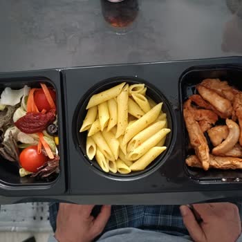 Yarım Porsiyon Ve Eksik Salata Gelen Sipariş