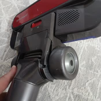 Dyson Süpürge Başlığının Tekrarlayan Kırılmaları İçin Ücretsiz Değişim Talebi