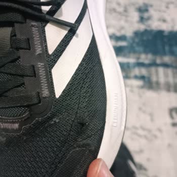 D****** FLO’da Alınan Adidas Ayakkabının 5 Ayda Yırtılması Ve Değişim Talebinin Reddi