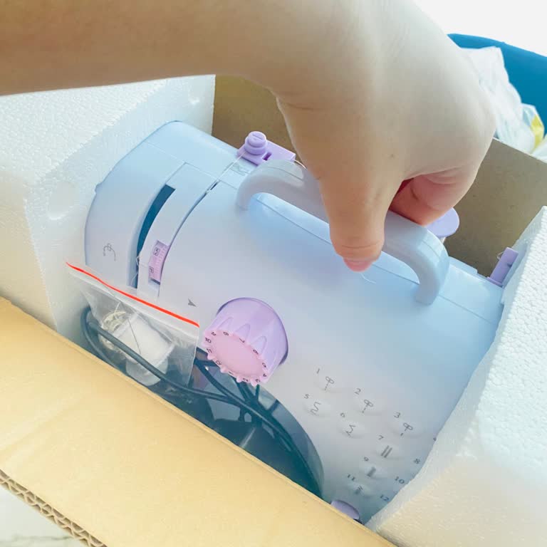 Arızalı Dikiş Makinesi, Geciken İade Ve Cevapsızlık