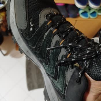 Yüksek Fiyatlı Ayakkabının Altı Ayda Parçalanması Ve Ücret İadesi Talebi