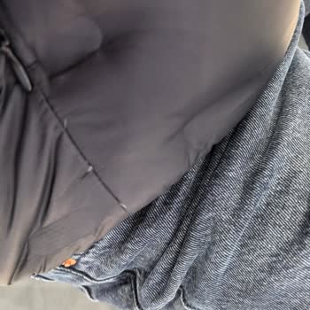 Yüksek Fiyatlı Lacoste Kaz Tüyü Yelekte Aşırı Tüy Çıkması Ve Kalite Sorunu