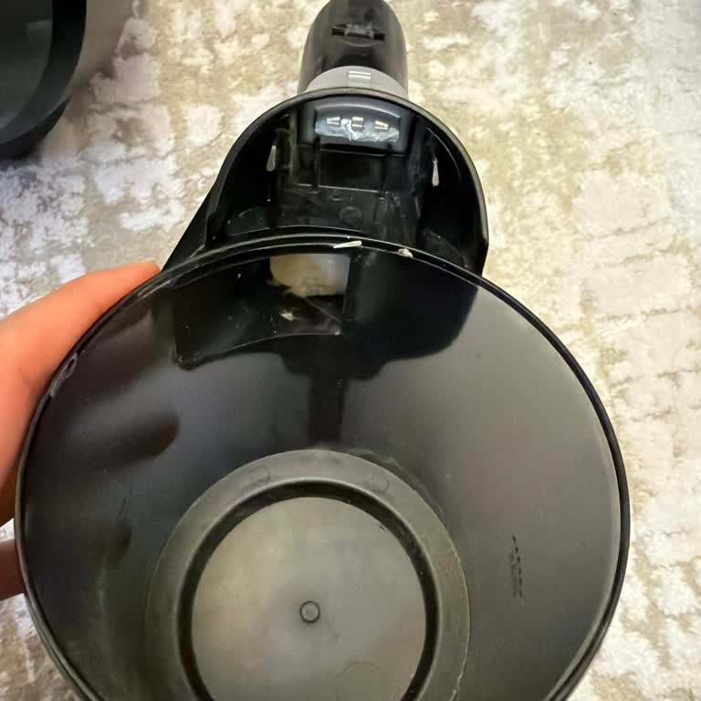 Bosch 7 Ultimate Süpürge Başlığının Plastik Parçaları Çabuk Kırılıyor