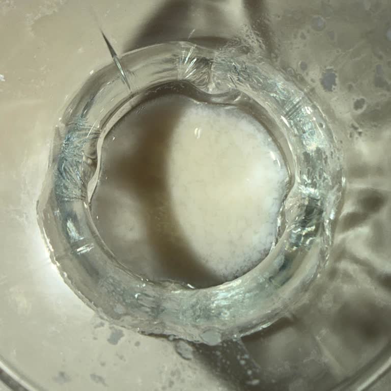 Alpro Şekersiz Badem Sütü Kesik Ve Ekşi Koku İle Çıktı: İade Ve Telafi Talebi