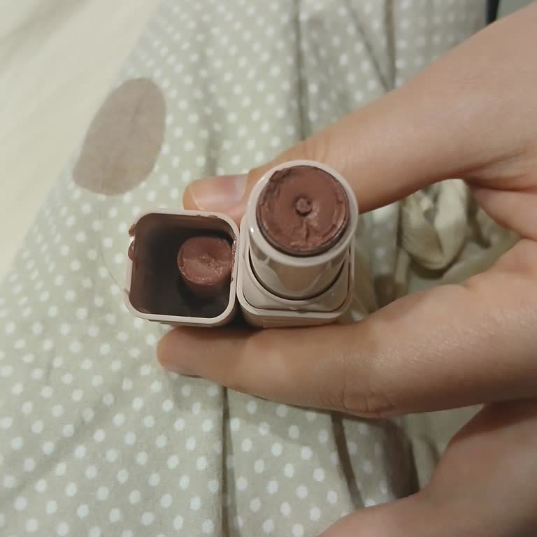 Kırık Ruj İçin İade Talebi Ve Hızlı Çözüm İstiyorum