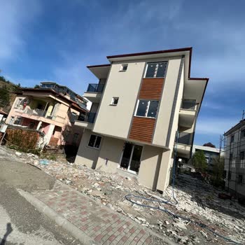 Teslim Tarihi 14 Ay Geciktiği İçin Sözleşmenin Feshi Ve 800 Bin TL Peşinatın İadesi