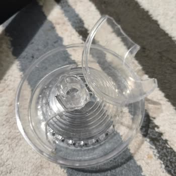 Kırılan Şeffaf Başlık Ve Cevapsız WhatsApp Desteği