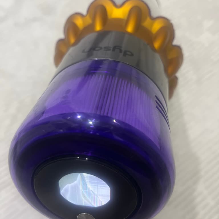 Garanti Kapsamındaki Dyson V15 Süpürgemin LCD Arızası Kullanıcı Hatası Olarak Reddedildi