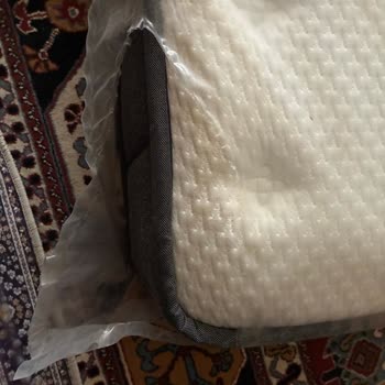 Enza Home'dan Hasarlı Paketle Gelen Kirli Yatak, Yardımcı Olunamadı