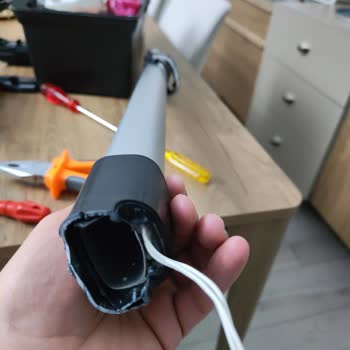 Philips Dikey Süpürge İçindeki Plastik Bağlantı Parçası Garantiden Önce Kırıldı