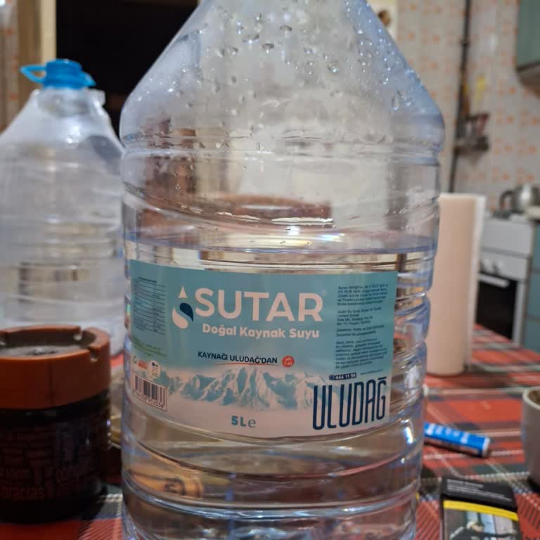 Sutar Su Bidonlarındaki Kötü Koku Ve Sağlık Endişesi Nedeniyle Ücretsiz Değişim Talebi