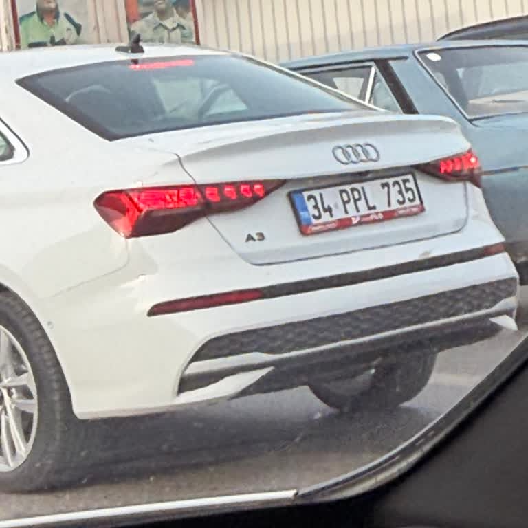 Ziraat Filosu Sürücüsü Okul Bölgesinde 90 Km Hızla Tehlikeli Sürüş Yapıyor