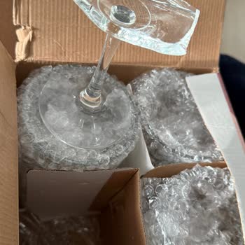 N11'de Kırık Bardaklar İçin Çözüm Bekleyen Müşteri