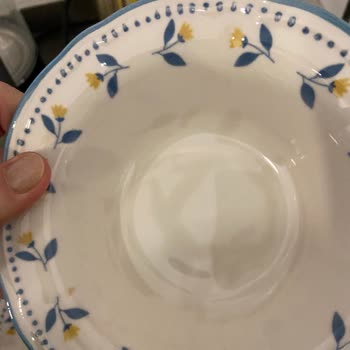 Bella Maison Tabakları Derin Çiziklerle Deforme, Müşteri Hizmetlerine Ulaşılamıyor