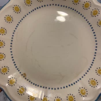 Bella Maison Tabakları Derin Çiziklerle Deforme, Müşteri Hizmetlerine Ulaşılamıyor