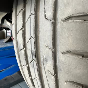 Continental PremiumContact 7 Lastiklerinde Hızlı Aşınma Ve Güvenlik Endişesi