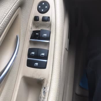 The Soft Coating On The Door Handles Of My BMW 525 D XDrive Has Peeled