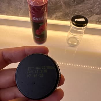 Son Kullanma Tarihi Geçmemiş Bozuk Nar Suyu Değişim Talebi