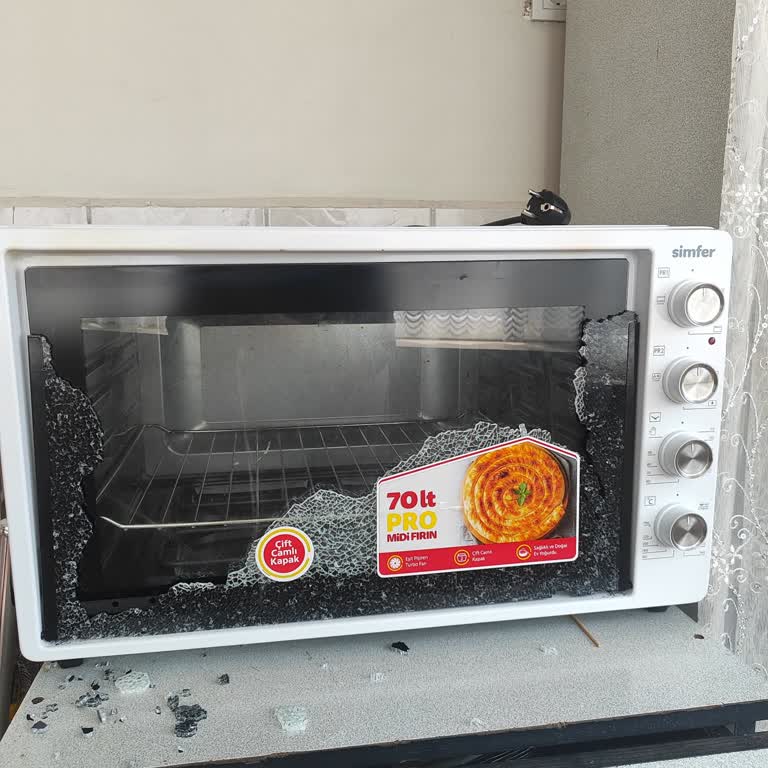 Garanti Kapsamına Girmeyen Patlayan Fırın Camı Ve Ücret Talebi