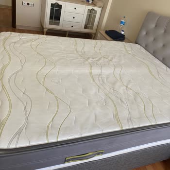 Yatakta Erken Çökme Ve Konforsuzluk Servisin Normal Dediği Durum Kabul Edilemez