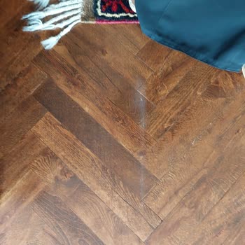 Divanev Teslimat Ekibinin Kaba Tutumu Ve Koltuk Ayaklarındaki Üretim Hatası