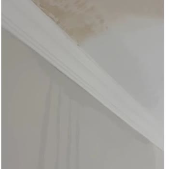 Turkcell Baz İstasyonu Kablo Yataklarından Çatı Sızıntısı Ve Ev Hasarı