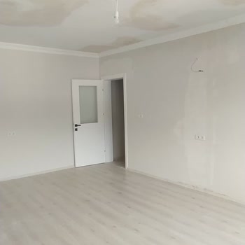 Turkcell Baz İstasyonu Kablo Yataklarından Çatı Sızıntısı Ve Ev Hasarı