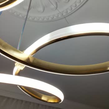 Arızalı Avize, Satıcı Ve Hepsiburada Yanıtsız