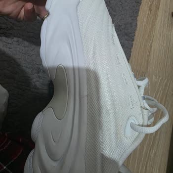 Sıfır Ürün Beklerken Kullanılmış Ayakkabı Aldım