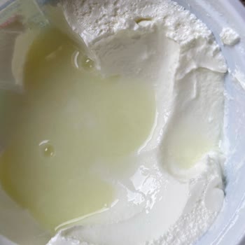 Sütaş Kaymak Gibi Kaymaksız Yoğurtta Görünüm Ve Kıvam Sorunu