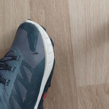 Garanti Süresinde Yırtılan Salomon Ayakkabı İçin İade Talebi Reddedildi