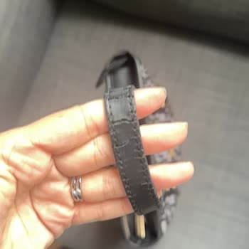 Pierre Cardin Çantasında Kısa Sürede Çatlaklar Hayal Kırıklığına Yol Açtı