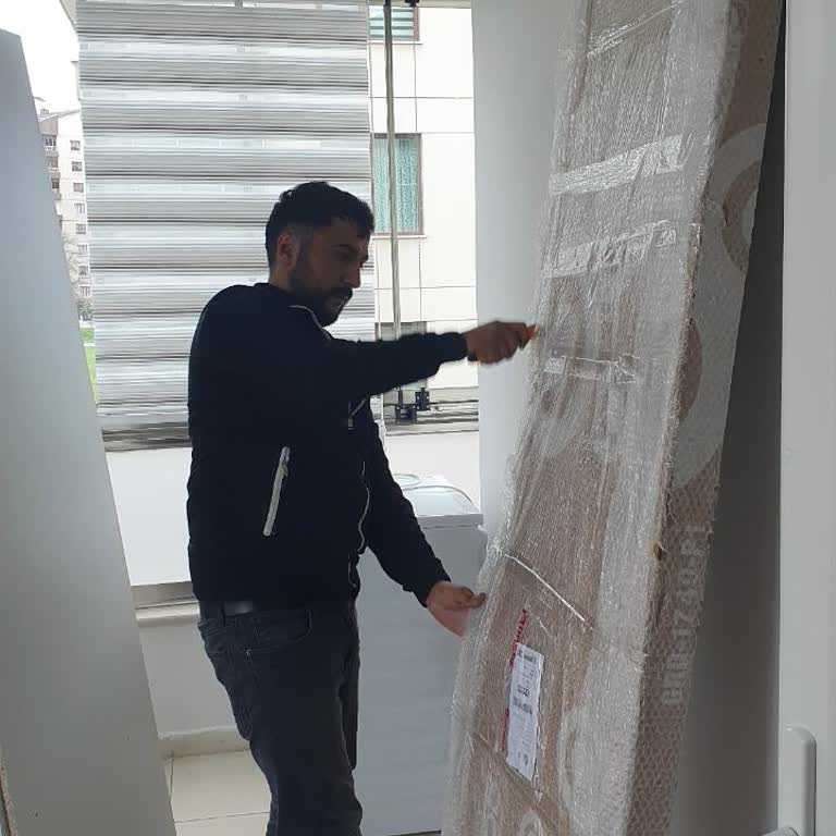 Koçtaş'ta Hasarlı Gardırop Montajı Gerçekleştirilemedi, İade Talebi Bekliyor