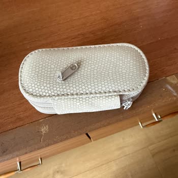 Rossmann Pendik’te Aldığım Ürünlerde Kırık Kapak Ve Eksik Fermuar, Müşteri Hizmetine Ulaşamıyorum