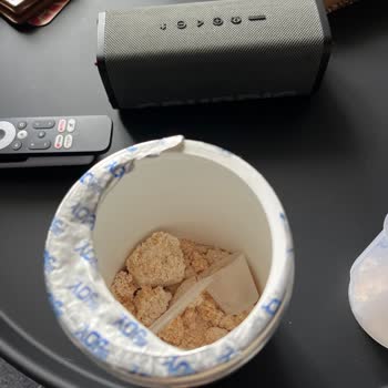 Karpuz Aromalı Pre-Workout Ürününde Sert Yabancı Madde Ve Nemli Topaklanma