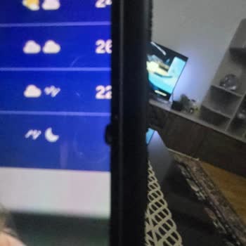 Ekranda Tekrarlayan Leke Sorunu Ve Cihaz Değişimi Talebi