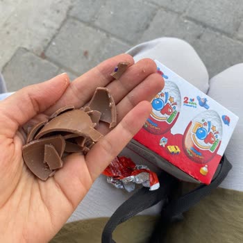 BİM Sürpriz Yumurta'da Plastik Parça Çocukları Tehlikeye Attı